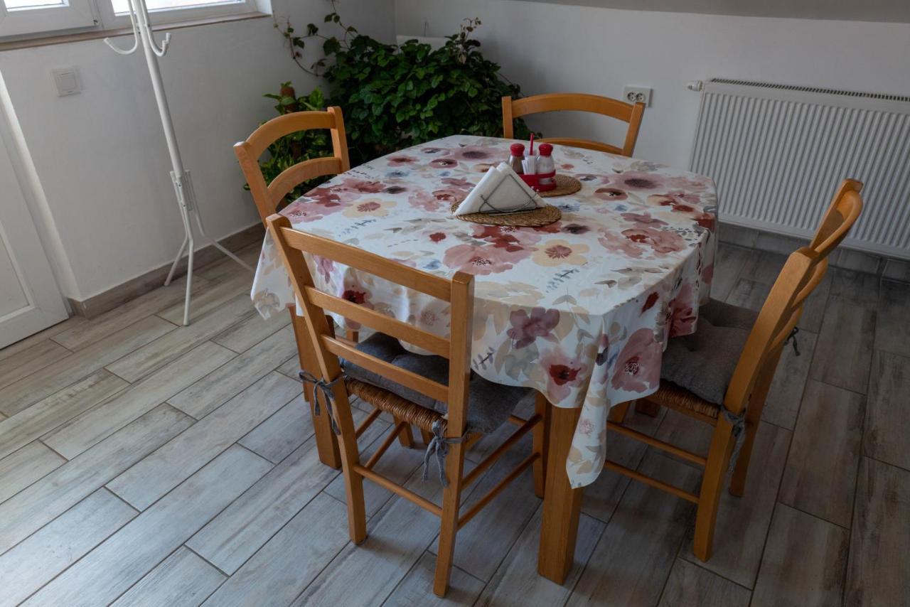 Studio Apartmani "Stimac" Garesnica Экстерьер фото